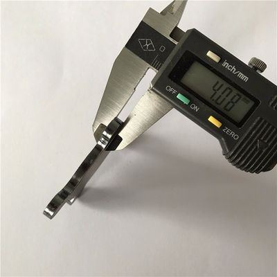 OEM مخصصة الدقة العالية الألومنيوم النحاس المعدن قطع طابع الليزر قطع الطراز الخاص الصفحة المعدنية تصنيع الأجهزة