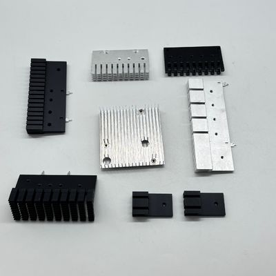 صناعة الصفيحة المعدنية الملف الشخصي للألومنيوم غسالة الحرارة CNC معالجة ألومنيوم رادياتور الإخراج